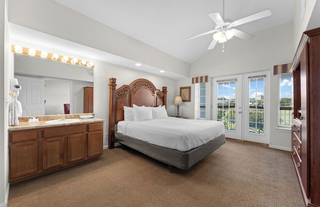 Grand Crowne Resort - Photo 37