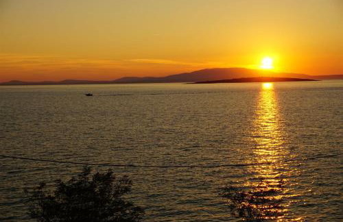 Apartments Ivan Sea View in Peaceful Lun - Photo 58