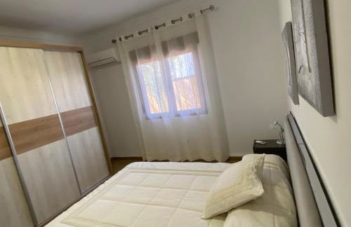 Chalet con piscina privada de 4 dormitorios Las Herrerias -cerca de Vera Playa- - Foto 16