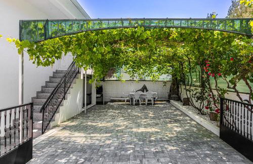 Sydney Apartment - Photo 11