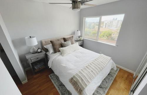 Bright & Quiet 1-Bed Condo with Balcony - Foto 3