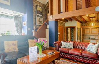 The Schoolhouse Cottages peaceful and quiet retreat with log burner - Photo 8