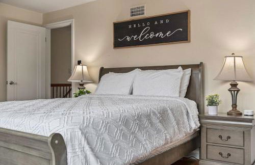 Peaceful Hillside Retreat Firepit & Spacious Yard - Photo 36