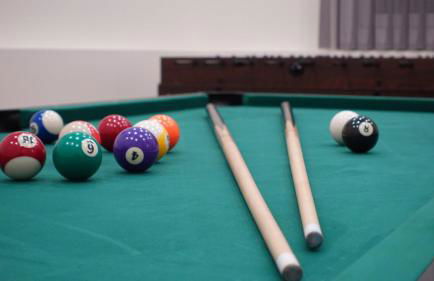 Secluded Forest Escape with Game Room, Hot Tub and Fire Pit - Foto 7