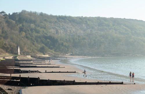 Garden Apartment, 1 Pilots Point - Photo 31