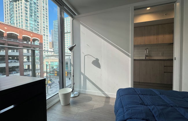 Silverstone Downtown Long-Term stay - Photo 4