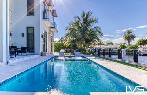 VillaBella Ultra LUXE 100ft Waterfront Villa 5Min2Beach - Foto 57