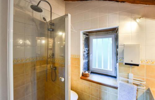 Holiday Home in Saint-Beauzire with Garden and Private Terrace - Foto 32