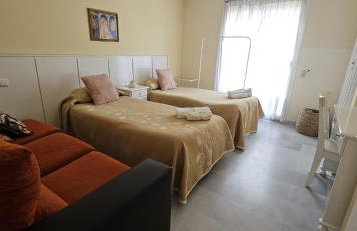 Bonito piso con jardines y piscina - Foto 2