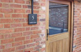 Parkfields Barns Self Catering Accommodation - Foto 76