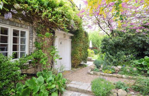 Grove Cottage - Photo 3