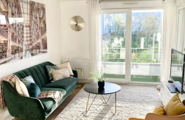 Le Domaine Réservé , parking et écrin de verdure - Foto 1