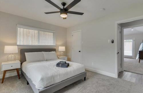 Gorgeous Sunny Home for Big Groups w Private Pool - Foto 30