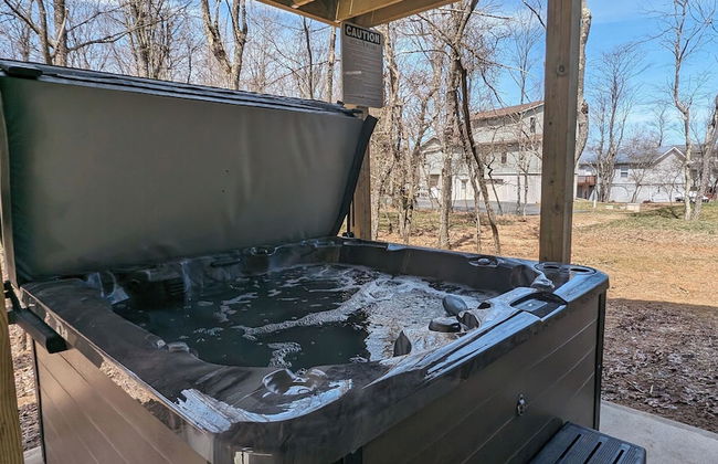 Bluejay Getaway by Avantstay Private Lake Cabin Hot Tub + Game Room Walk to Lake - Foto 63