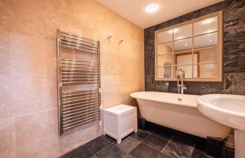 Family & Pet Friendly Coastal Base Near Dartmouth - Foto 36