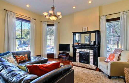 Big Blue House - Near Forsyth Park - Lower Unit - Photo 6