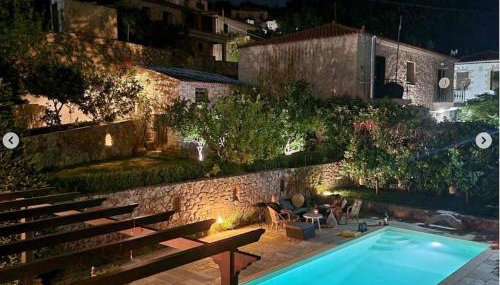 Stone house 1883 Kymi with pool - Foto 2