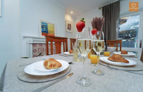 Gaia Cottages 3BR Home with Parking,WIFI,Garden,EV & Desk - Foto 6