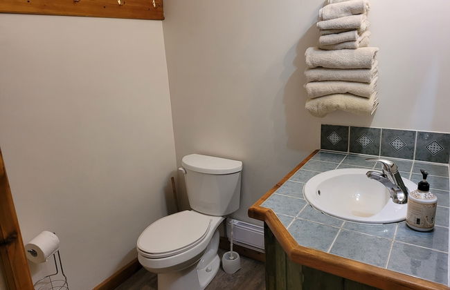 Stunning 2-bed House - Photo 7