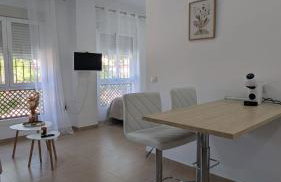 Apartahotel Moderno y Económico para 2 personas a 10 minutos de Sevilla con fácil aparcamiento - Photo 25