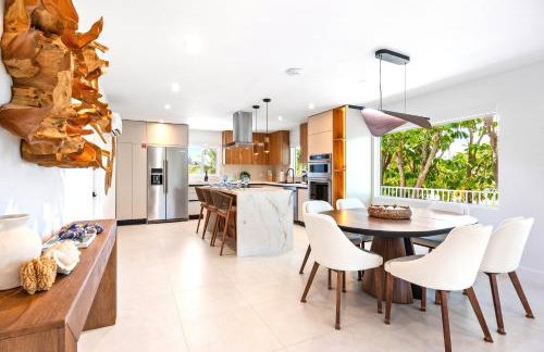 Grand Arenas - 120' Dock, HtdPool, Game Room, BBQ, Mini Golf,Baby Items - Foto 39