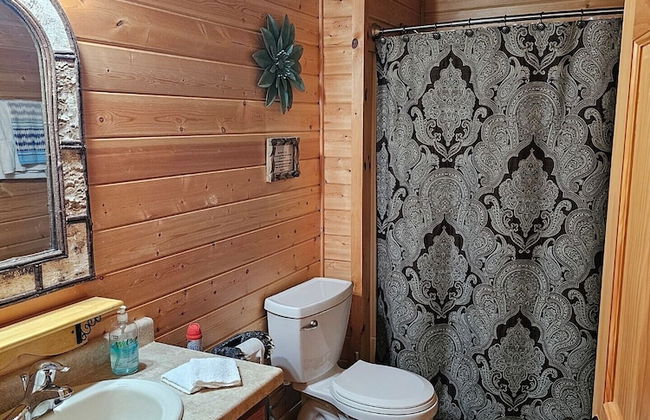 Butler's Bay Teal Lake Cabin - Photo 19