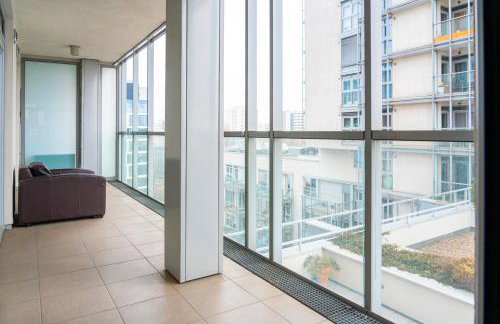 Apartament przy Arkadia 2 Sypialnie Balkon Widok 8 Pietro Metro Gdanska Garaz - Foto 7