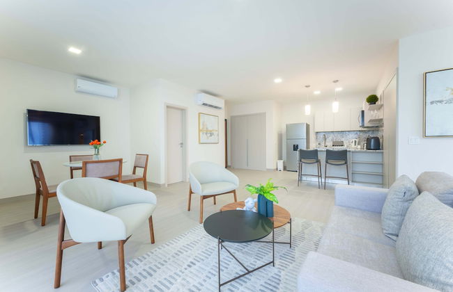 Arcadia Condo Suites - Photo 4