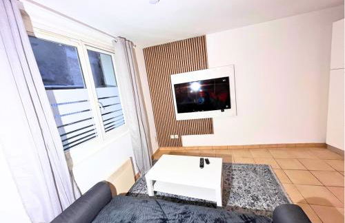 Cocon tout équipé avec jardin au centre-ville - Foto 4