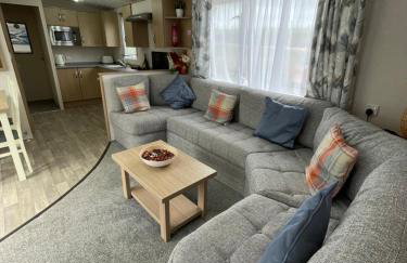 Boggy Creek - lodge with hot tub - Photo 16