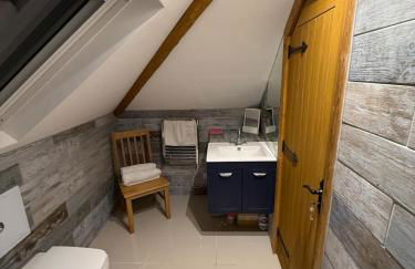 Detached property, beams, hot tub large garden - Photo 21