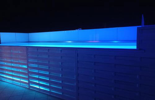 City Apartment with heated rooftop Pool - Foto 7