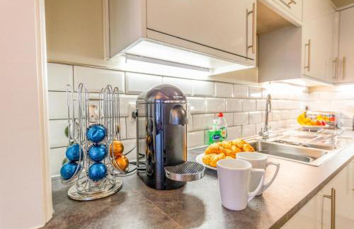 Sully's Cove, stylish apartment near Southwold Pier - Foto 15