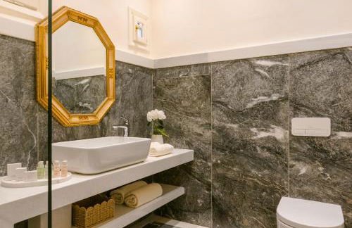 Etoile Luxury Suites - Photo 17