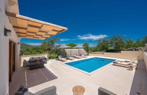 Unique Villa Pietra with heated private pool - Foto 14