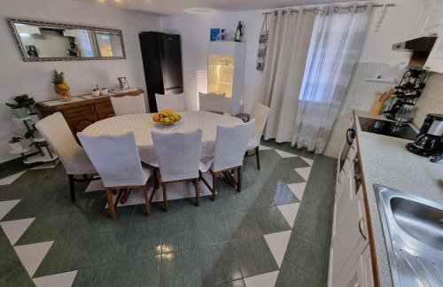 RIGO Holiday house with private pool, jacuzzi and sauna - Foto 17