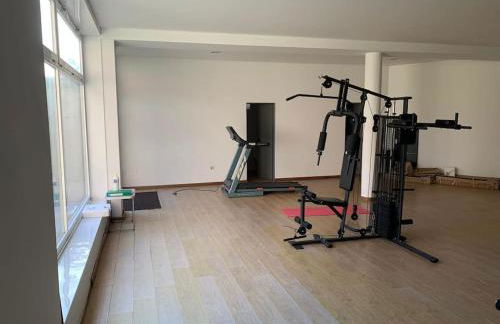 Ático con terraza, piscina y gimnasio - Foto 26