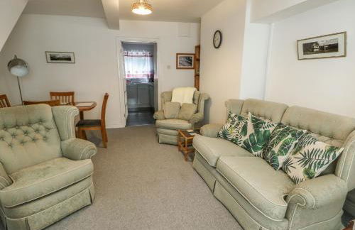 23 Beach Road - Photo 4