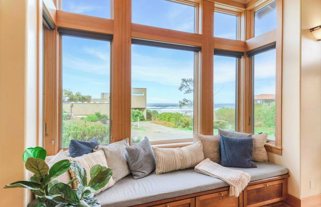 The Castle Rock Estate by Avantstay Steps From Arch Cape Beach w/ Hot Tub & Sauna - Foto 14