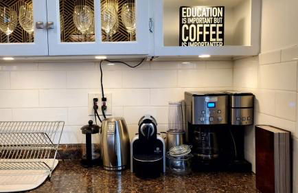 The Blue Sapphire 2BR 2 King beds & ample backyard - Foto 50