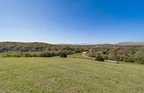 Panoramic Mtn Views Spacious Tennessee Home! - Foto 33