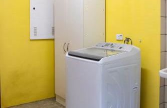 Casa espaçosa com piscina ampla e churrasqueira perto de São Paulo - Foto 59