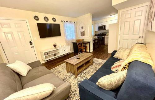 *Prime Pad * King Bed * Long Term Stays* - Foto 10