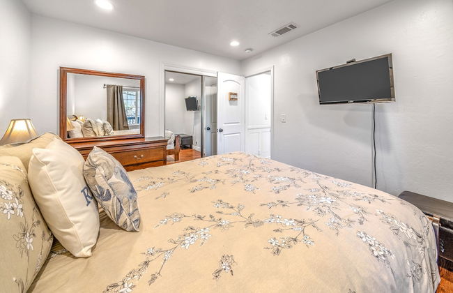 Fully Updated 3 BDR Seaside Home Minutes to Beach! - Foto 18