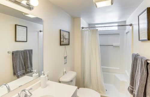 Patio and Mountain Views Farmhouse in Mancos! - Foto 16