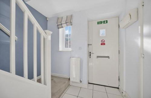 Spacious 4BR Newport Home - Ideal for Families & Groups - Foto 50