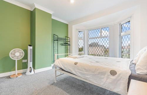 Awesome Coventry Home for Business Contractors and Suitable for families with Free Parking 14mins from NEC - Foto 25