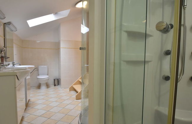 Spacious Holiday Home in Zlata Olesnice - Foto 23