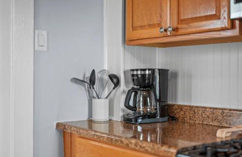 Slick&Spacious 2 Bdr Apt Natrona Hts - Photo 8