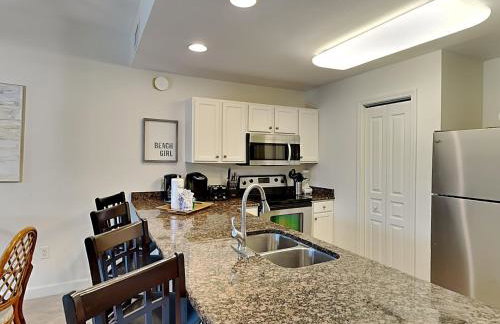 Beach Resort by Southern Vacation Rentals - Photo 14